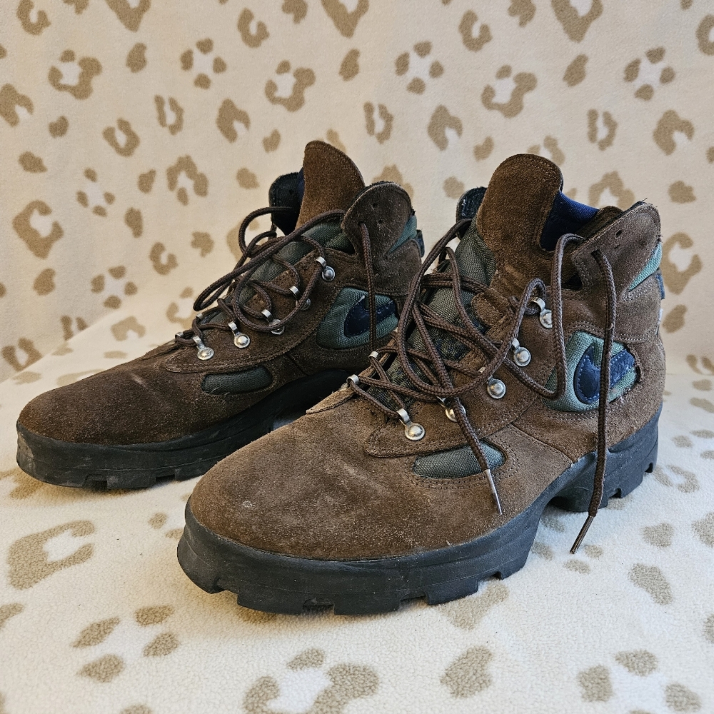 Nike Air hiking boots men's 10.5